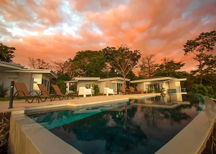 Adeluna Luxury Villas